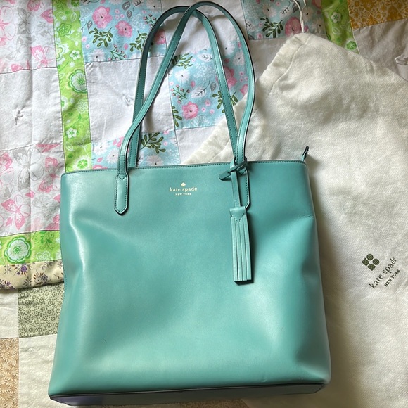 Kate Spade tote - Picture 1 of 5